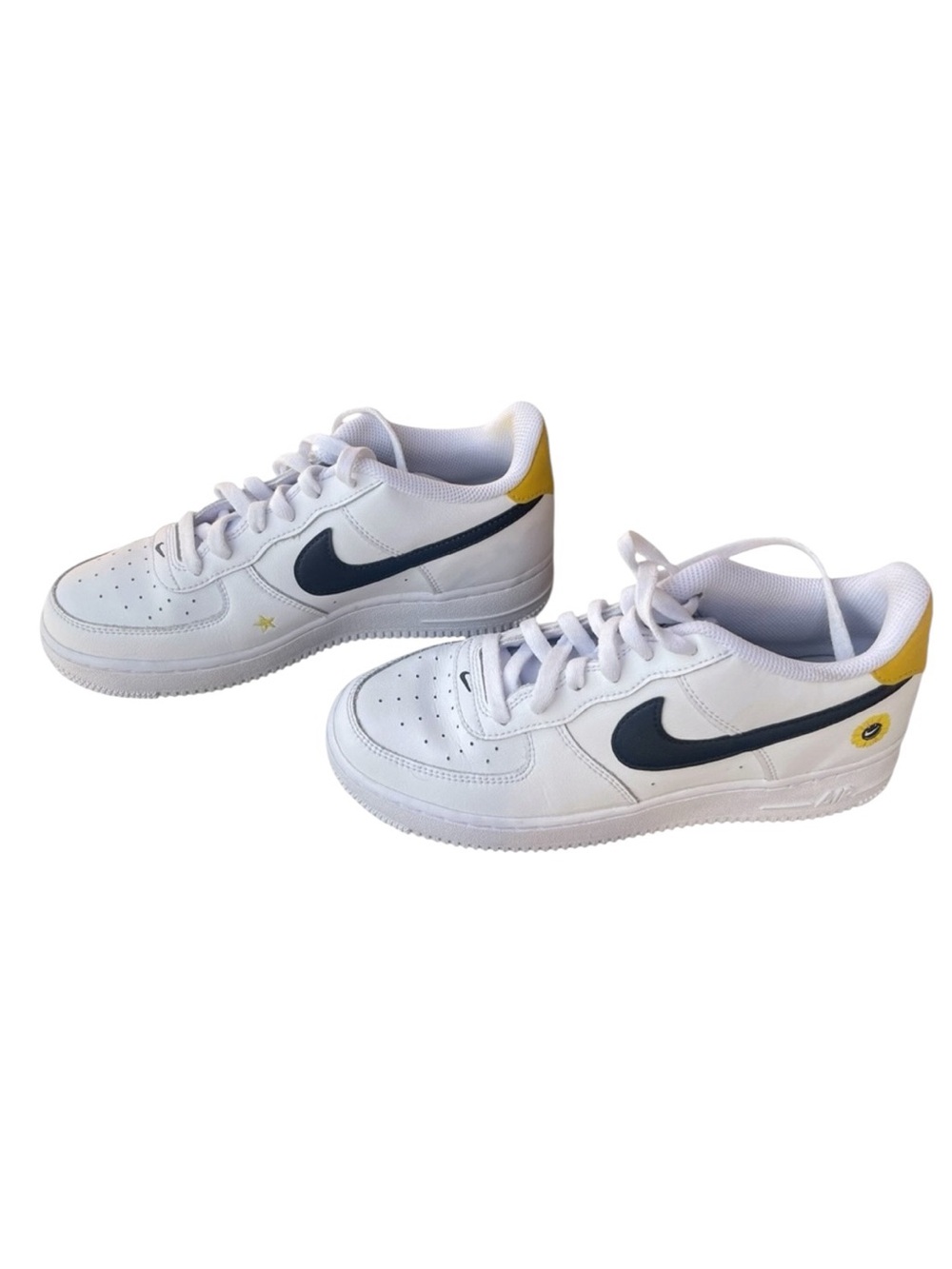 Nike Air Force
Nike Air Force 1 Low "Have A Nike Day" Kids Sneakers Size 6 Youth